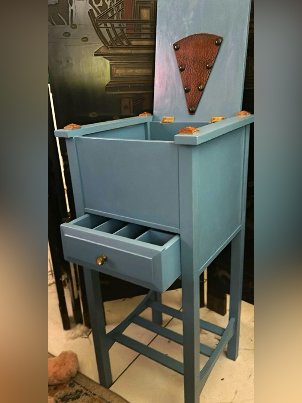 Vintage vanity